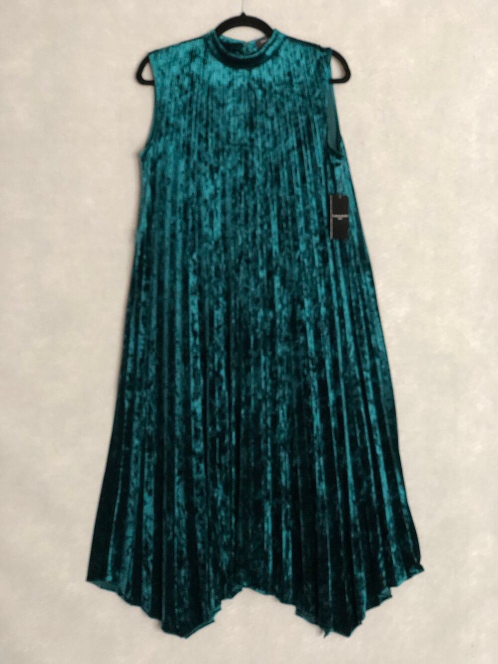 Tahari Women's Size 6 Velvet Pleated Maxi Teal NEW
